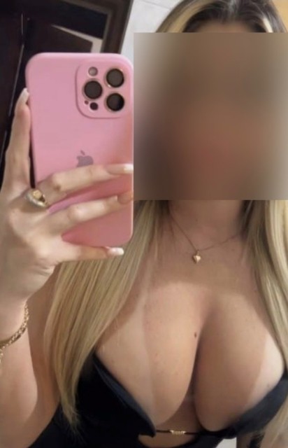 Luana Manga Rosa. Vila Madalena e Atendo em Outras Regiões - Fone: (11) 99301-5378 5 Luana Manga Rosa. Vila Madalena e Atendo em Outras Regiões - Fone: (11) 99301-5378